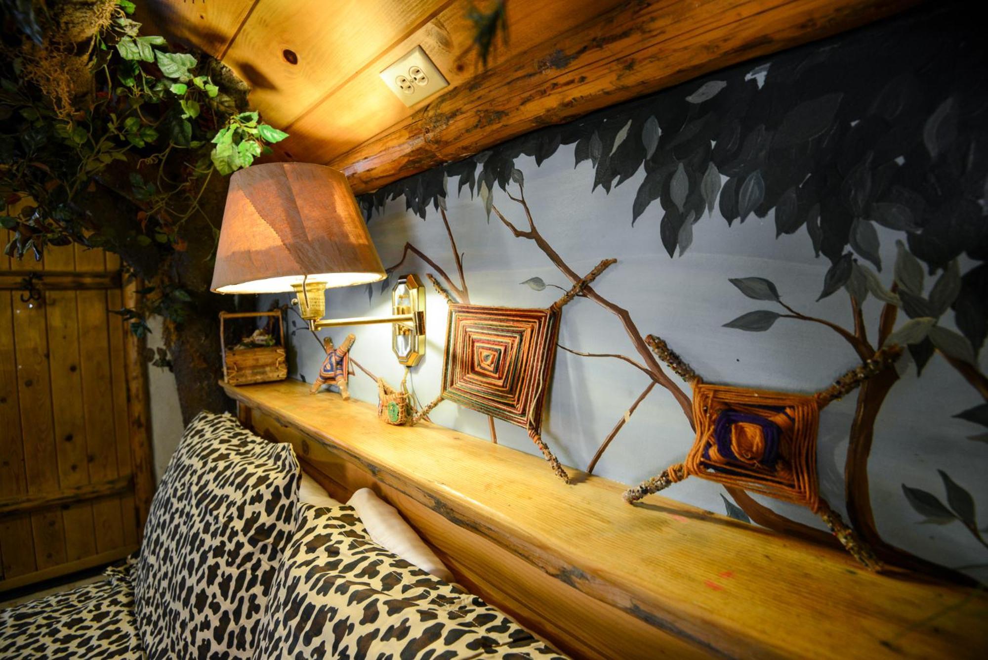 Castle Wood Theme Cottages- Couples Only Big Bear Lake Exterior foto