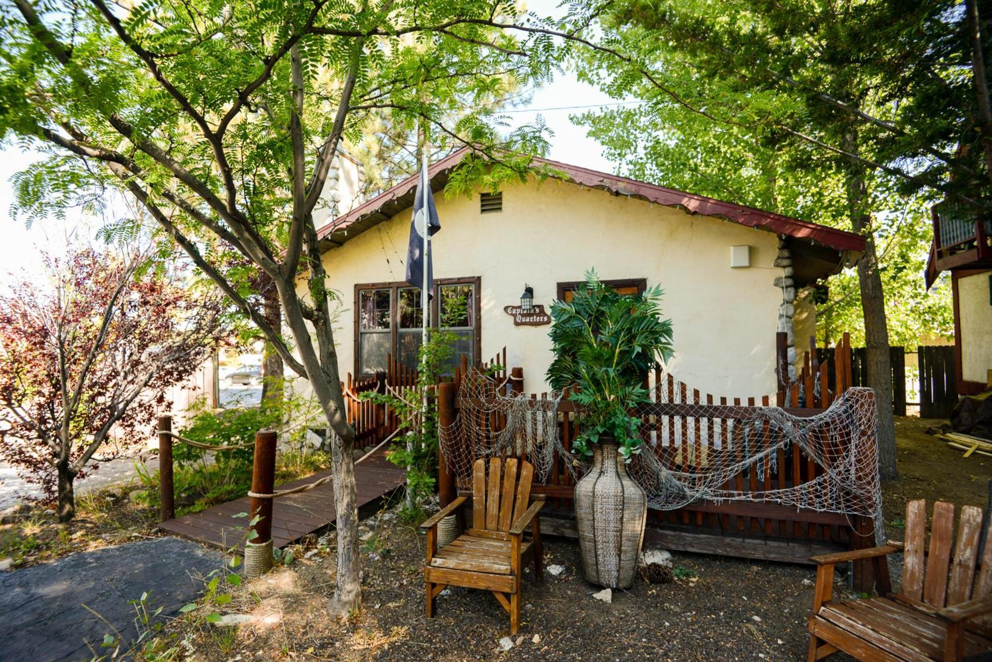 Castle Wood Theme Cottages- Couples Only Big Bear Lake Exterior foto