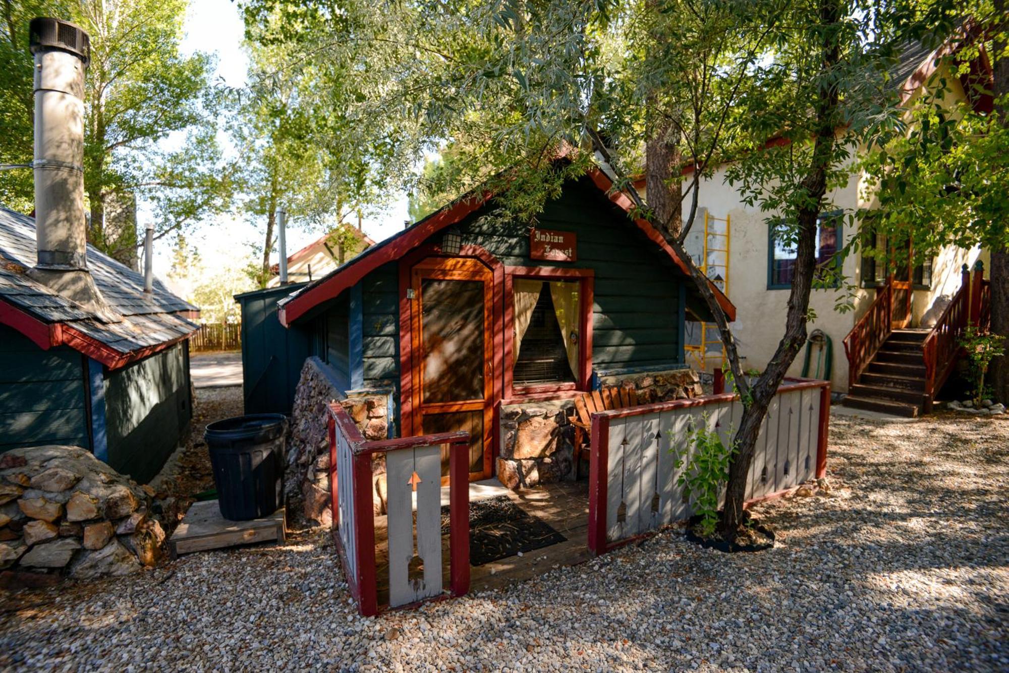 Castle Wood Theme Cottages- Couples Only Big Bear Lake Exterior foto